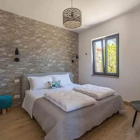 Villa Casa Gemelli With Pool, Airco And Ev Charger